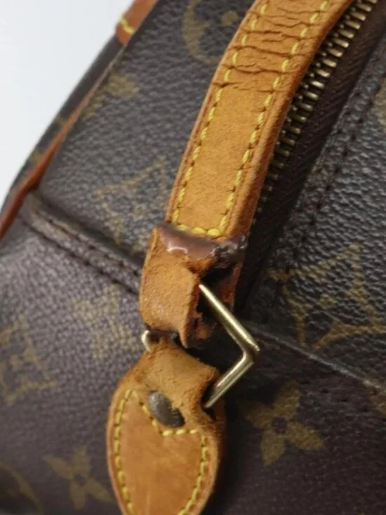 LOUIS VUITTON Monogram Blois Shoulder Bag LV - Picture 9 of 15